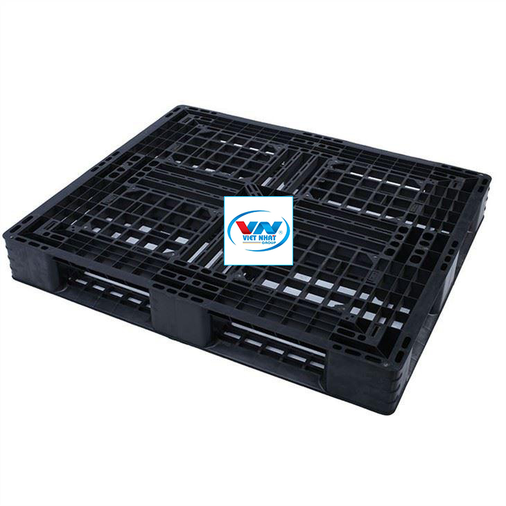 Pallet nhựa đen